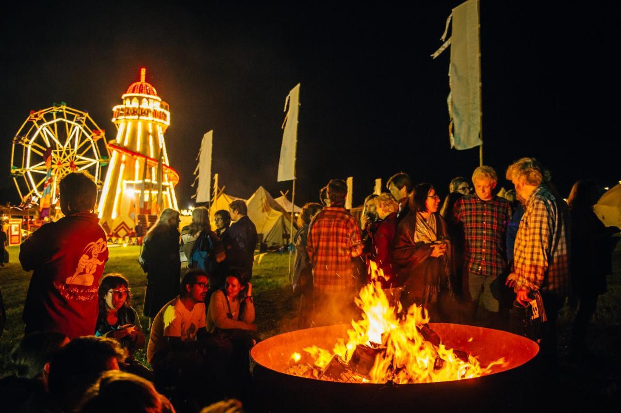 Festival Yurts Hay-On-Wye 호텔 외부 사진
