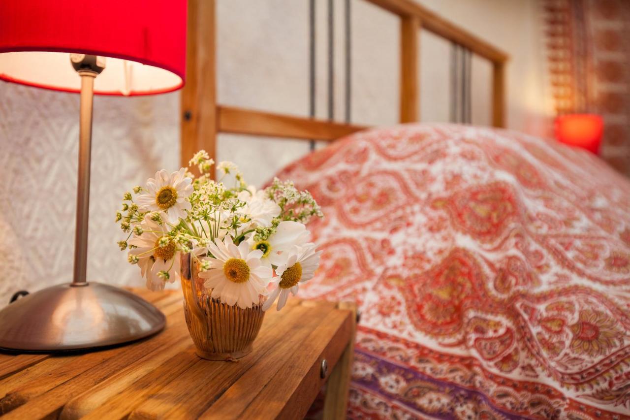 Festival Yurts Hay-On-Wye 호텔 외부 사진